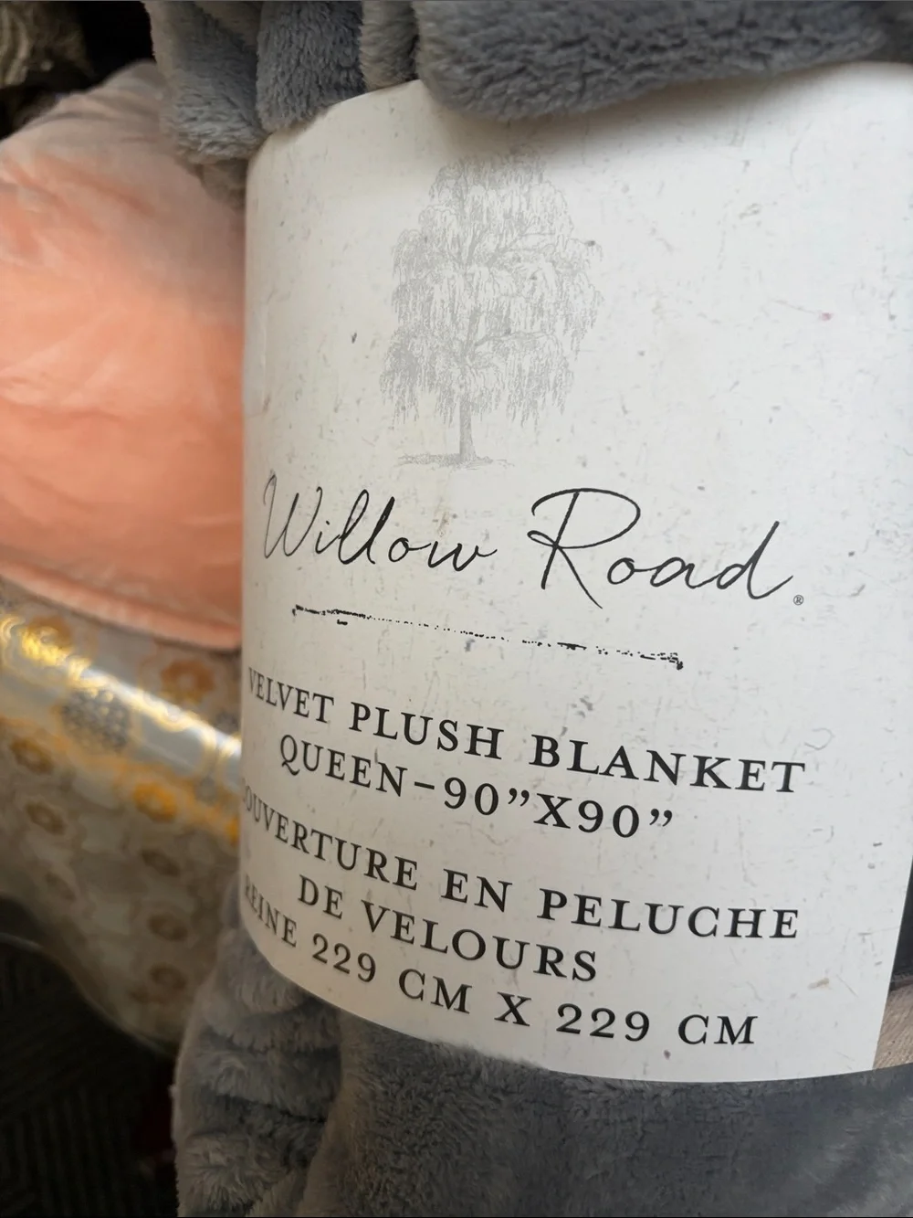 Willow Soft Gray Plush Throw Blanket - Cozy Velvet Feel